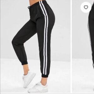 Zafu joggers size S. US 4